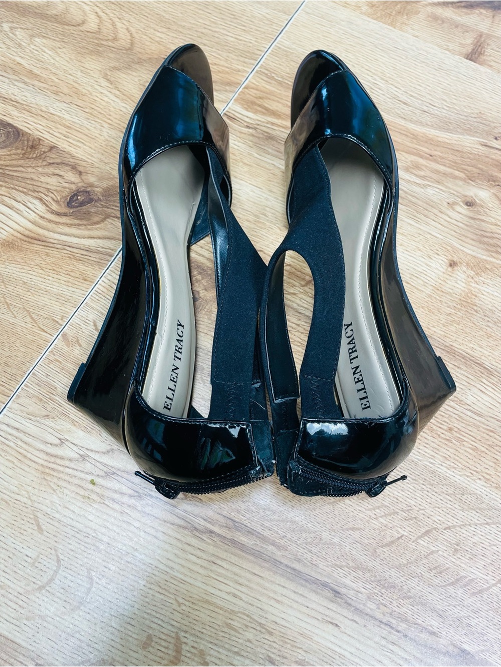 Ellen Tracy Black Patent Open-Toe Slingback Sandals - Picture 3 of 7